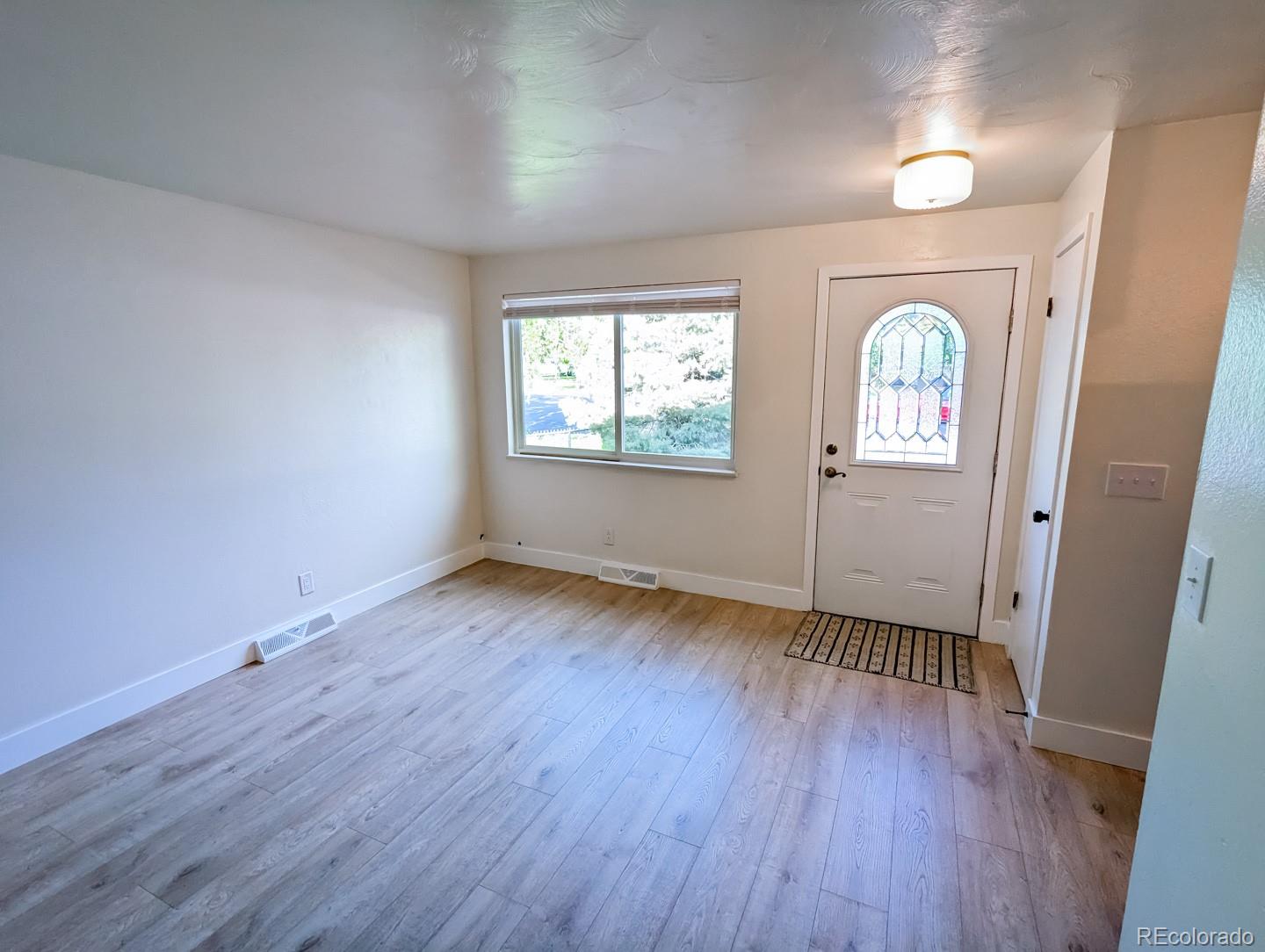 MLS Image #5 for 616  goss drive,longmont, Colorado