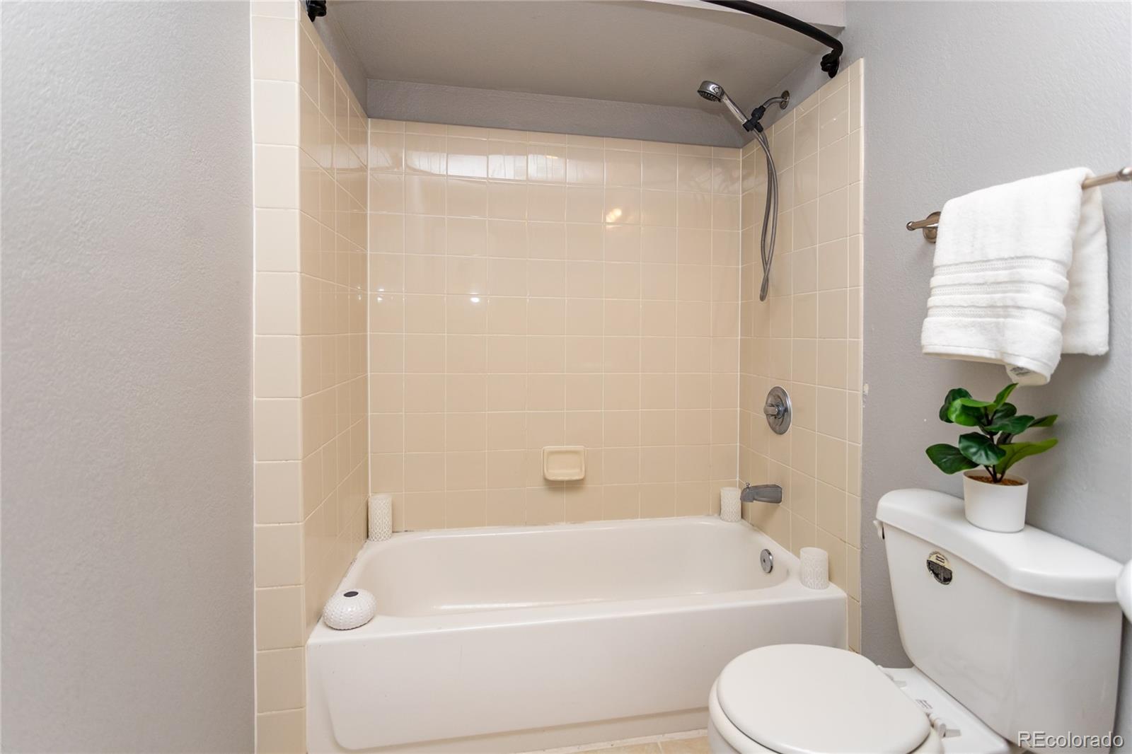 MLS Image #37 for 17165  mountain lake drive,monument, Colorado