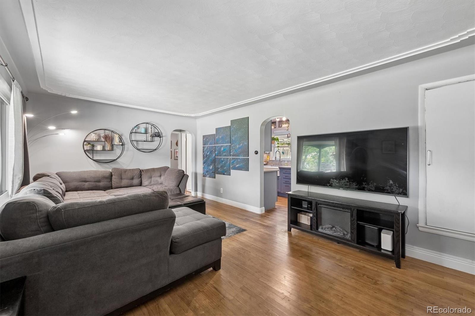 MLS Image #4 for 4631 s bannock street,englewood, Colorado