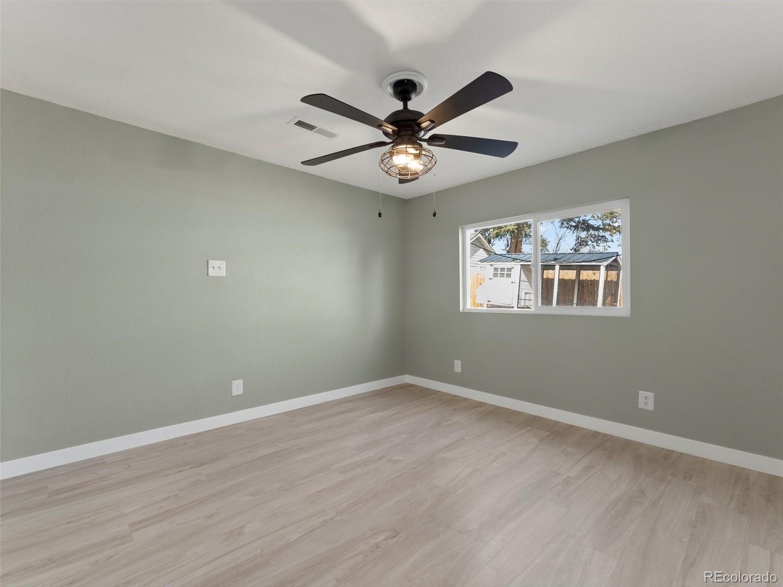 MLS Image #18 for 675  knox court,denver, Colorado