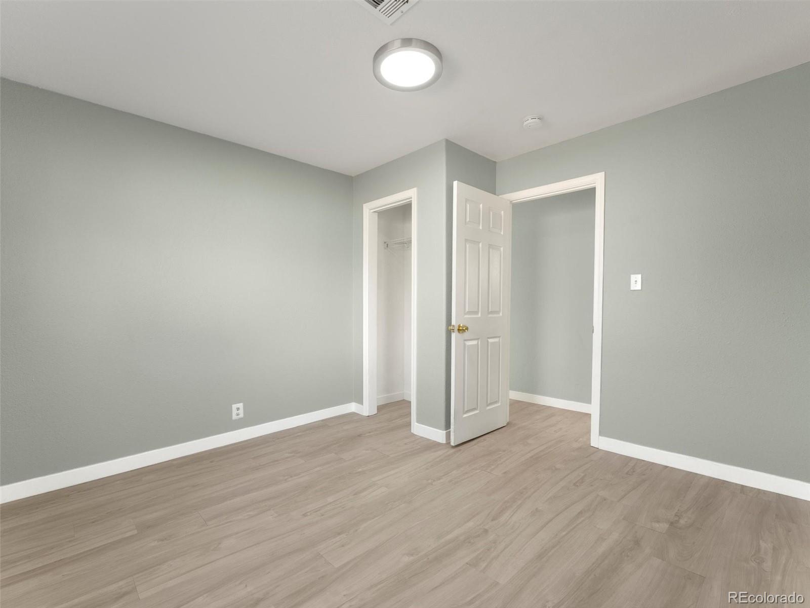 MLS Image #7 for 675  knox court,denver, Colorado