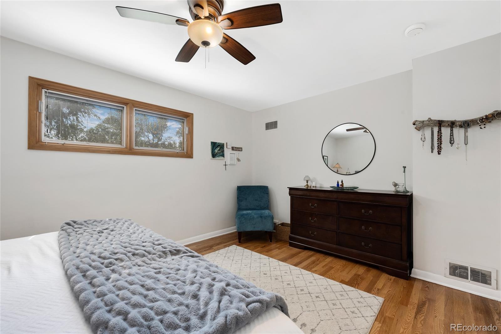 MLS Image #16 for 4920 s pennsylvania street,englewood, Colorado