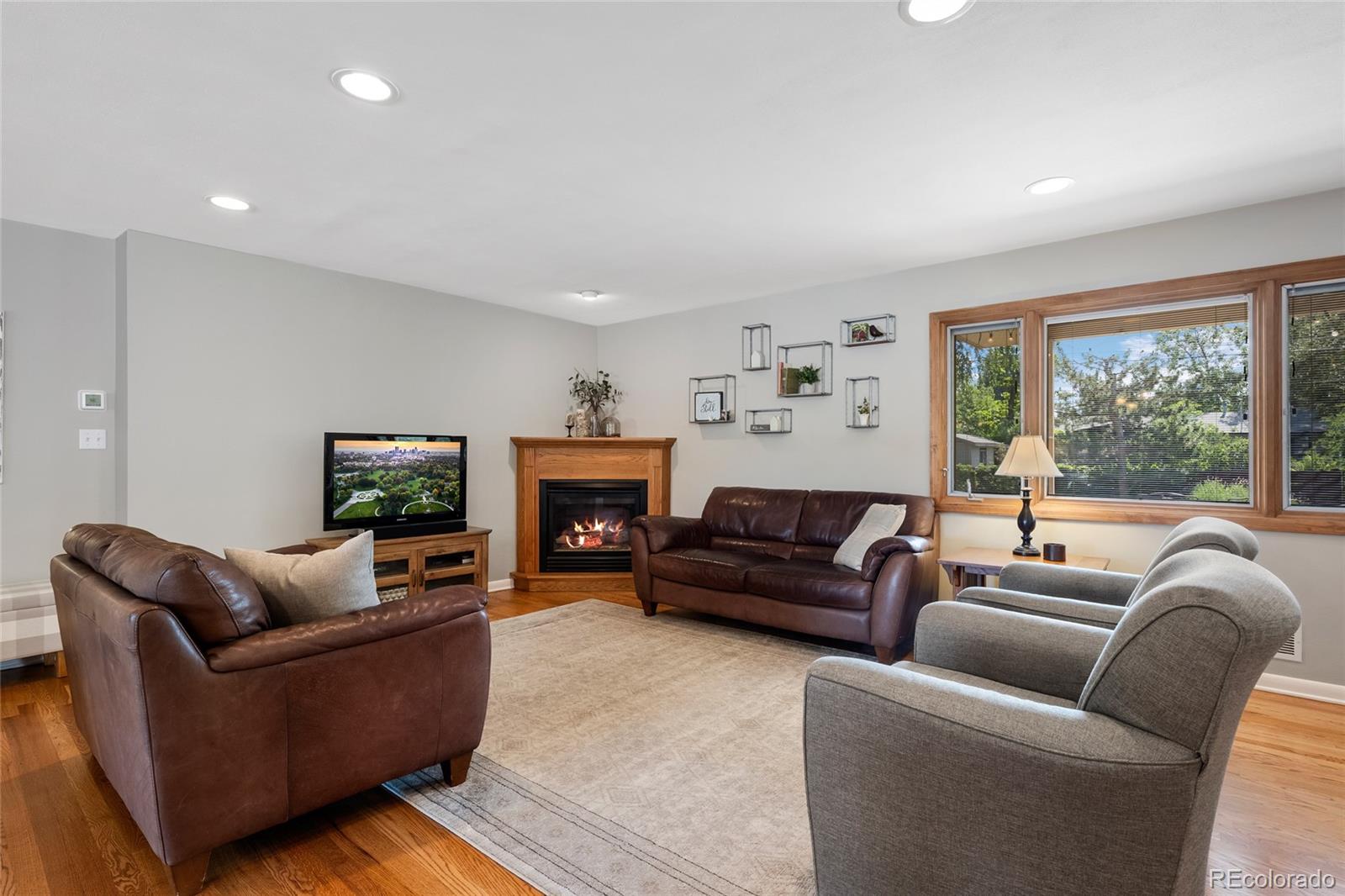 MLS Image #3 for 4920 s pennsylvania street,englewood, Colorado