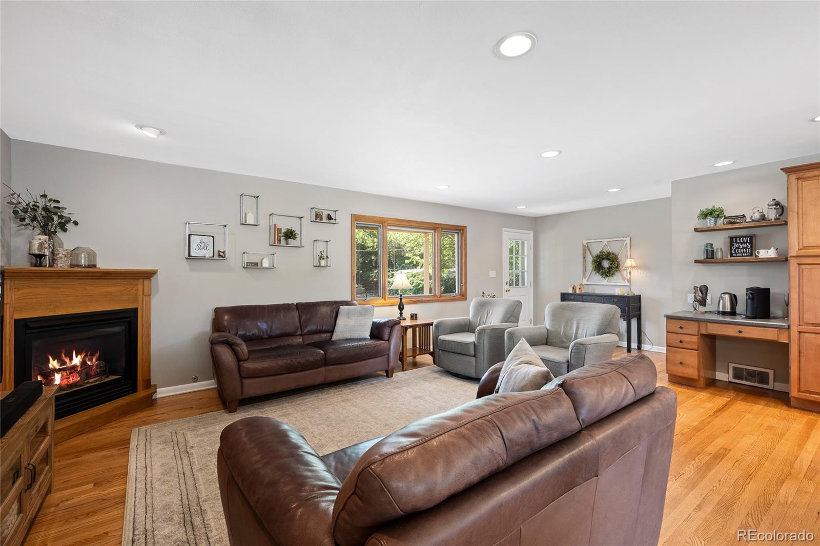 MLS Image #5 for 4920 s pennsylvania street,englewood, Colorado