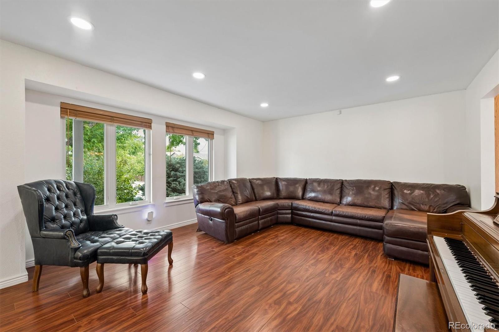 MLS Image #10 for 825  northridge road,highlands ranch, Colorado
