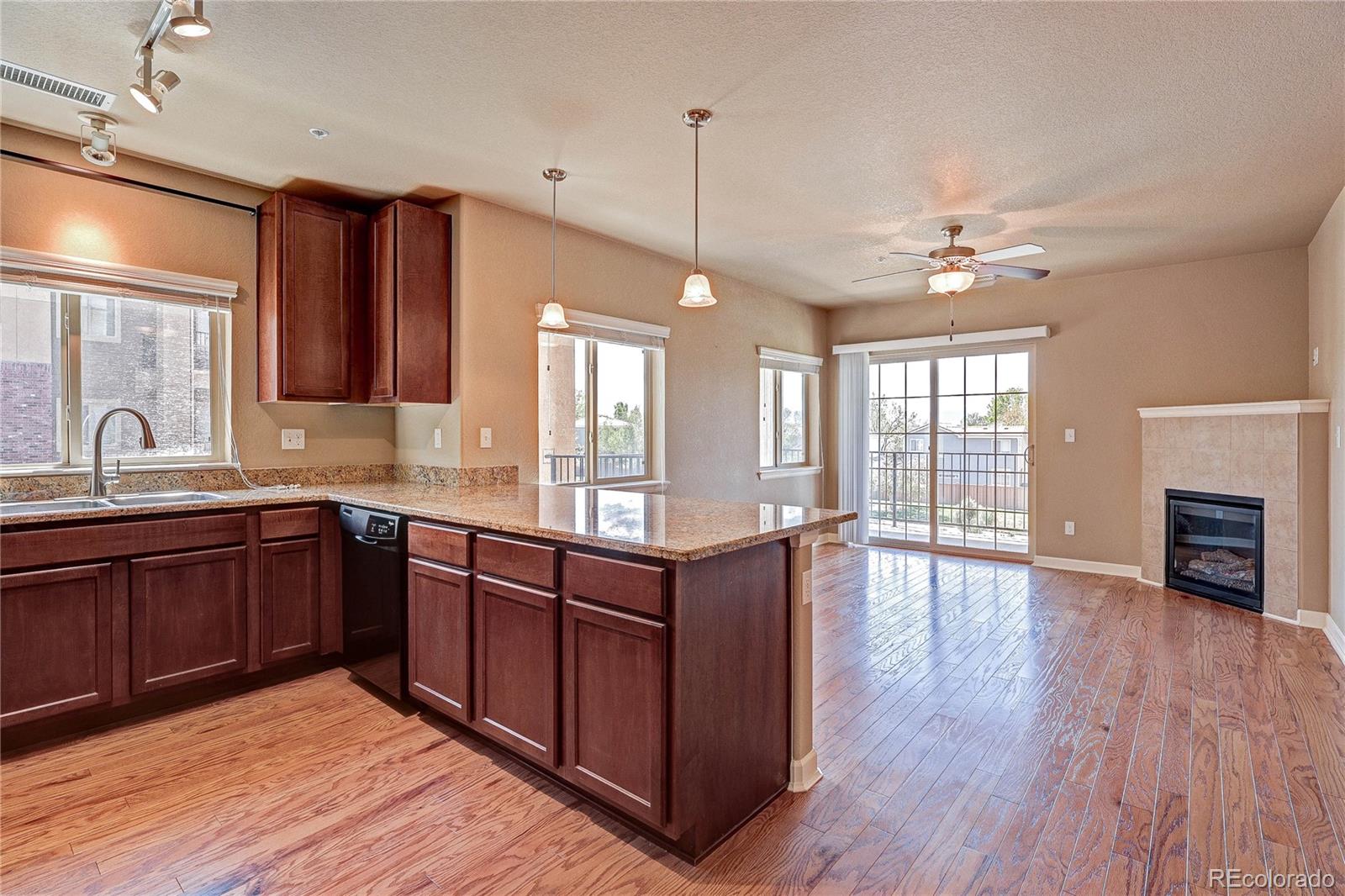 MLS Image #3 for 1162  rockhurst drive 204,littleton, Colorado