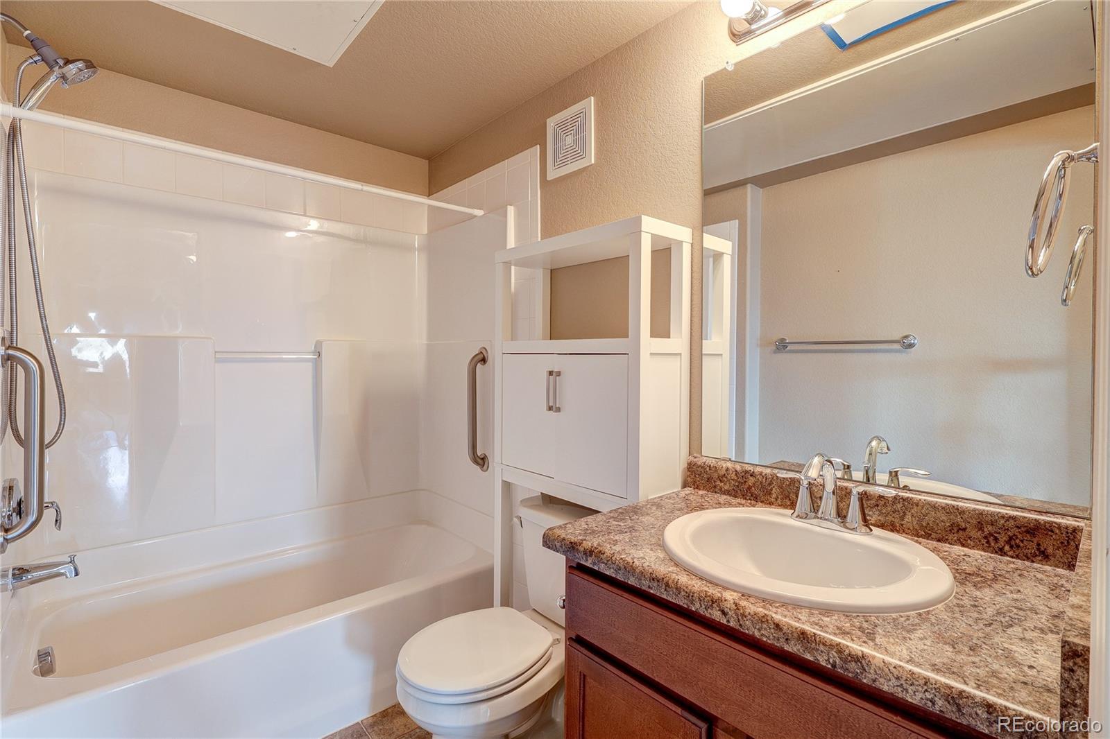 MLS Image #4 for 1162  rockhurst drive 204,littleton, Colorado