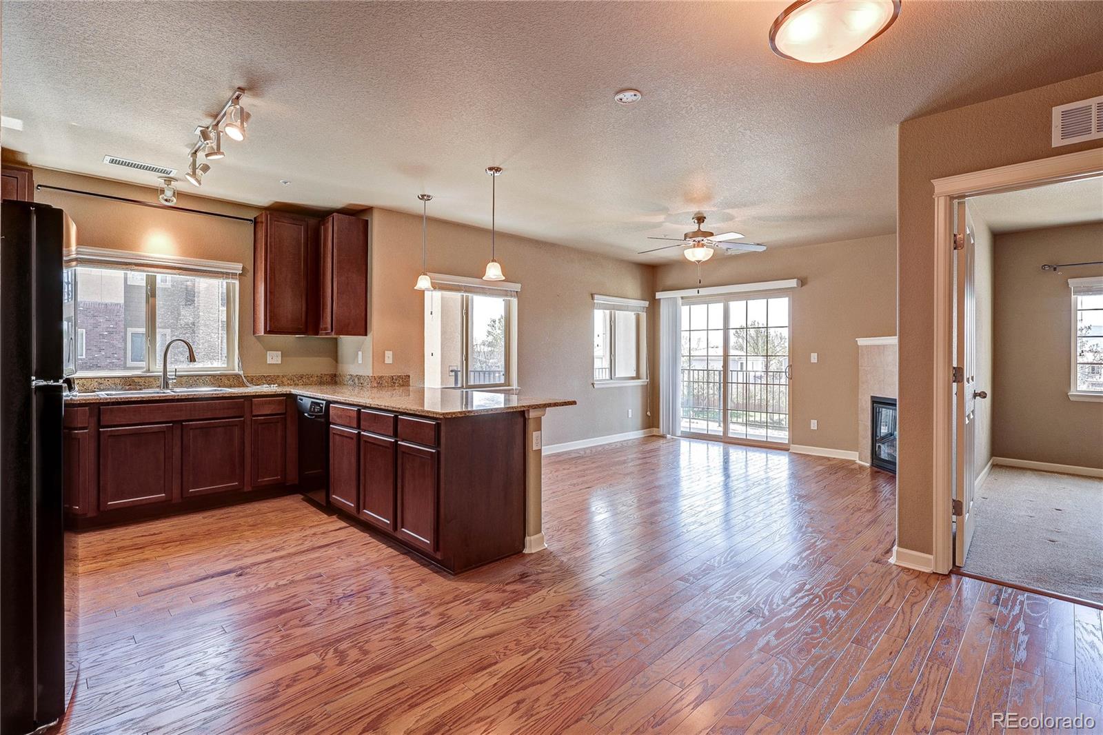 MLS Image #5 for 1162  rockhurst drive 204,littleton, Colorado