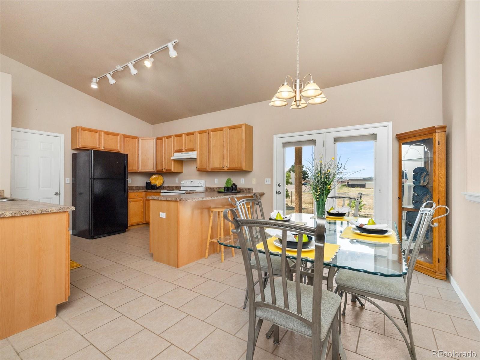 MLS Image #6 for 175 e abarr drive,pueblo, Colorado
