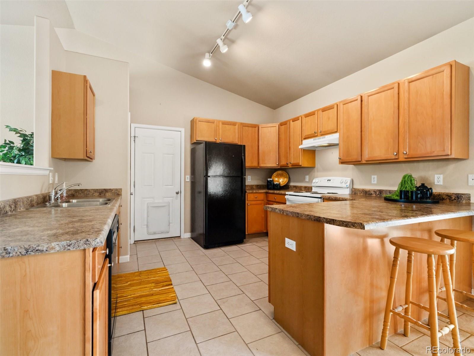 MLS Image #7 for 175 e abarr drive,pueblo, Colorado
