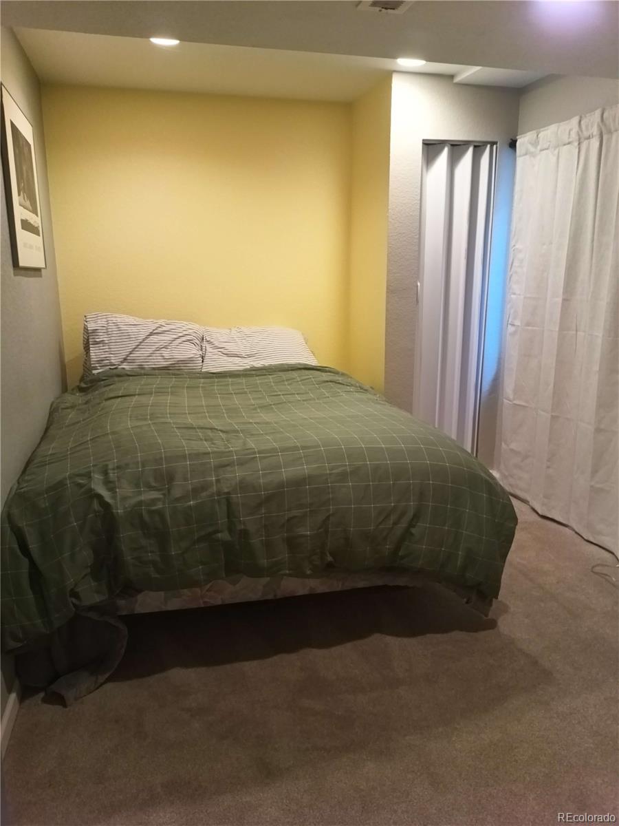 MLS Image #16 for 5026  fontana court,denver, Colorado