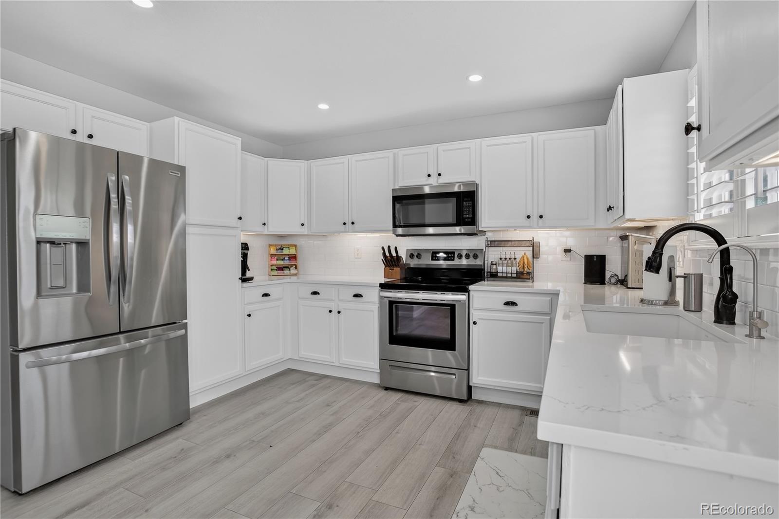 MLS Image #14 for 9576  high cliffe street,littleton, Colorado