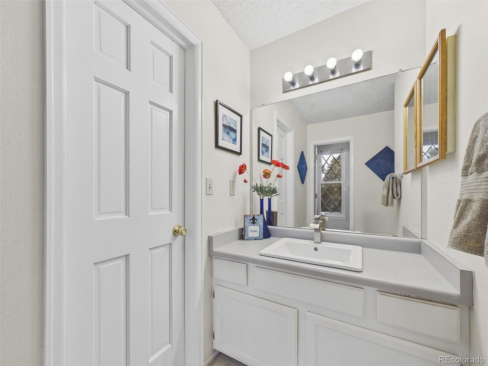 MLS Image #9 for 4685 s raleigh street,denver, Colorado