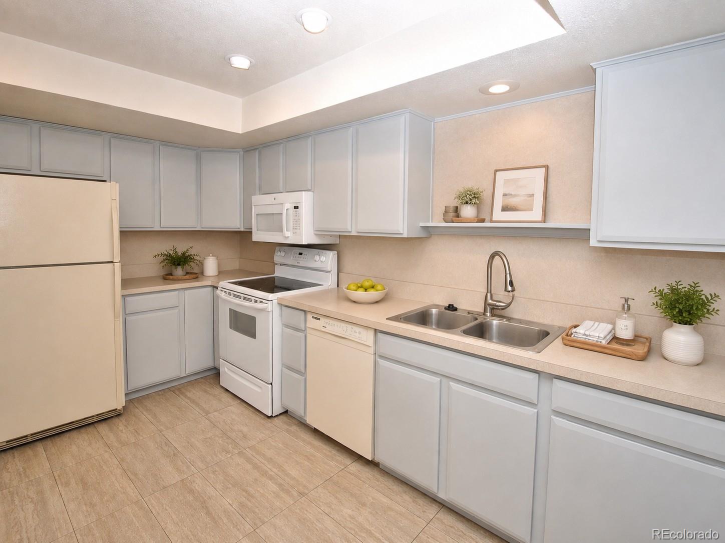 MLS Image #9 for 488 w rockrimmon boulevard g,colorado springs, Colorado