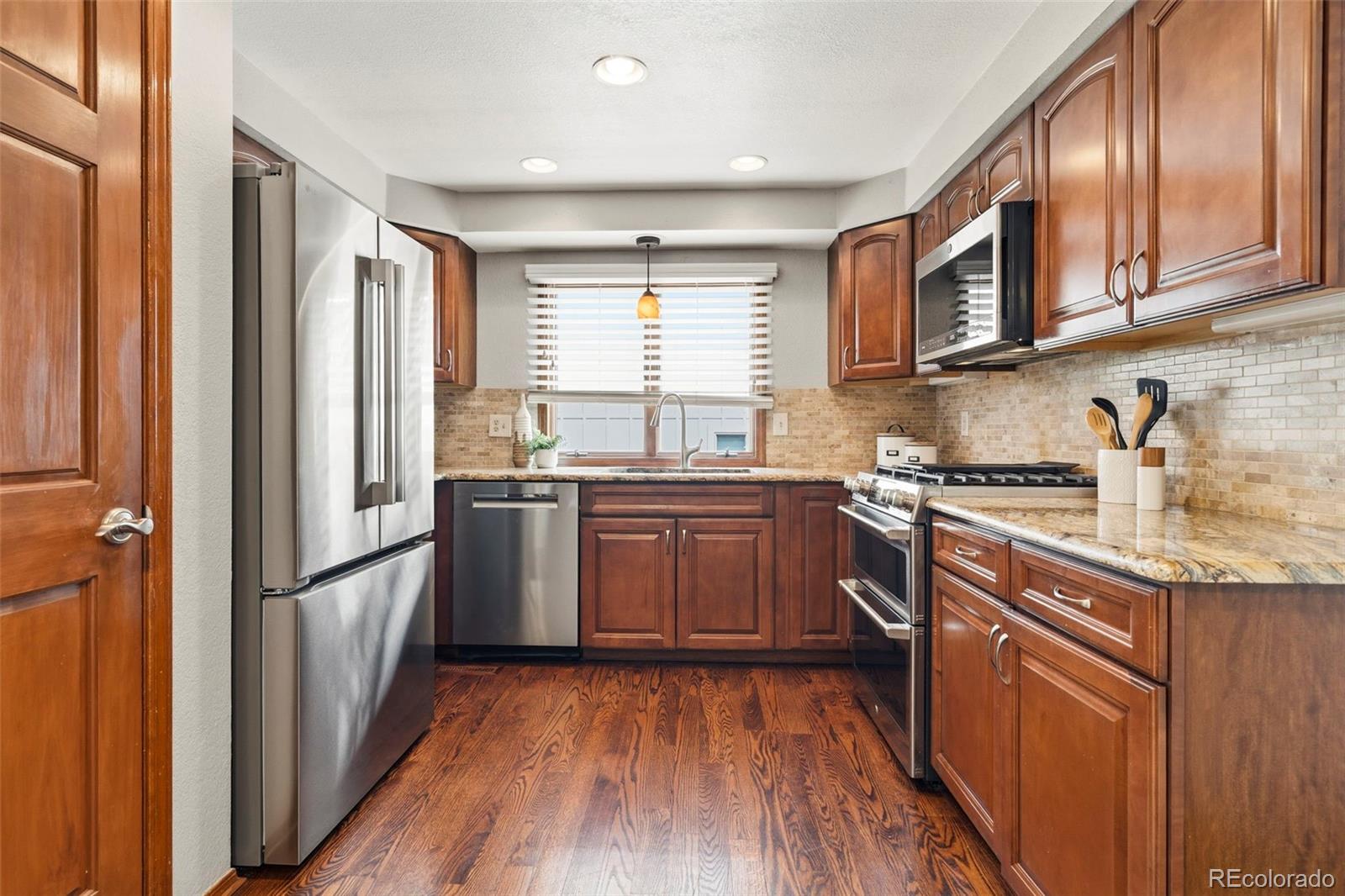 MLS Image #14 for 13701  basalt court,broomfield, Colorado