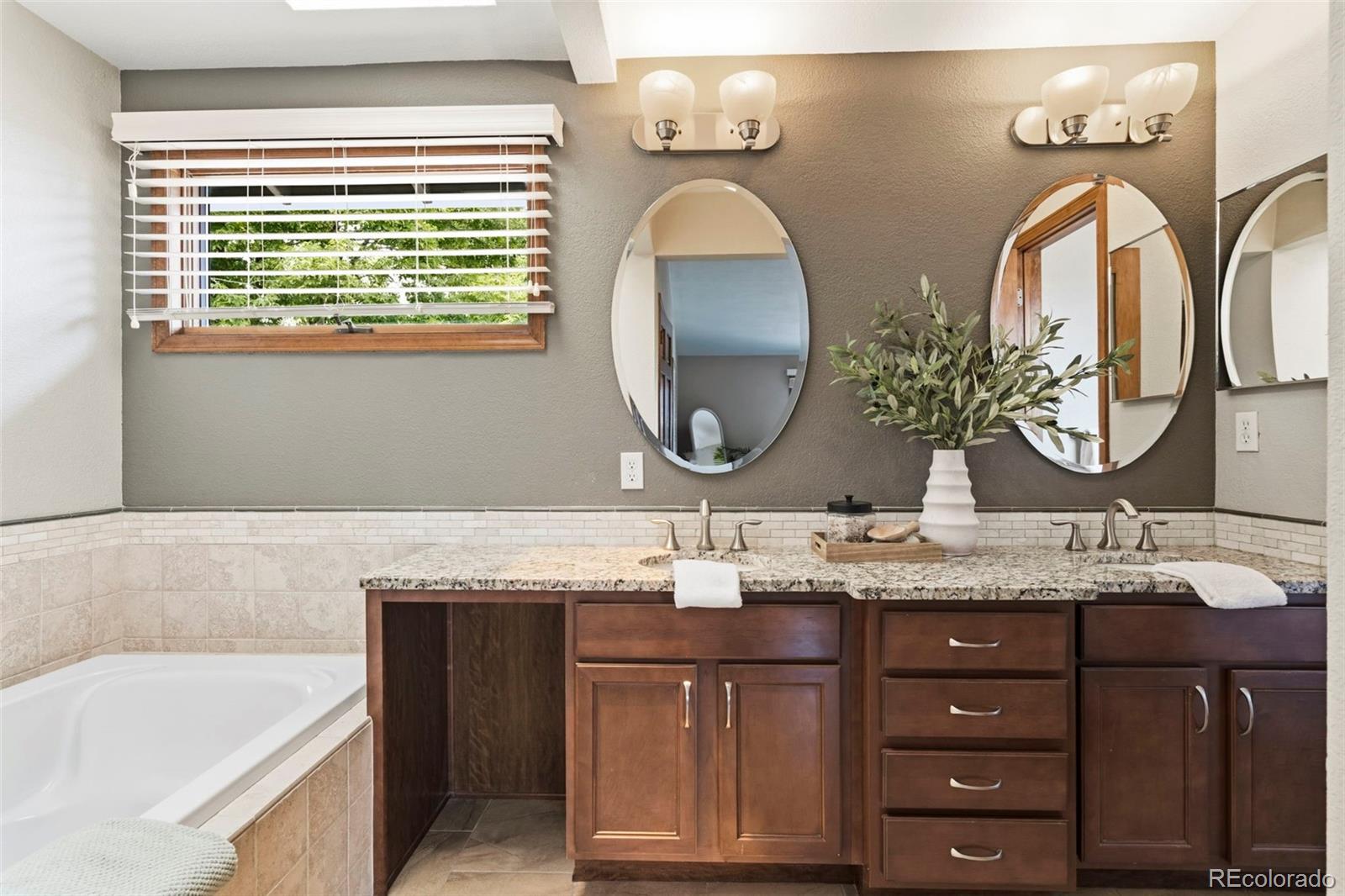 MLS Image #27 for 13701  basalt court,broomfield, Colorado