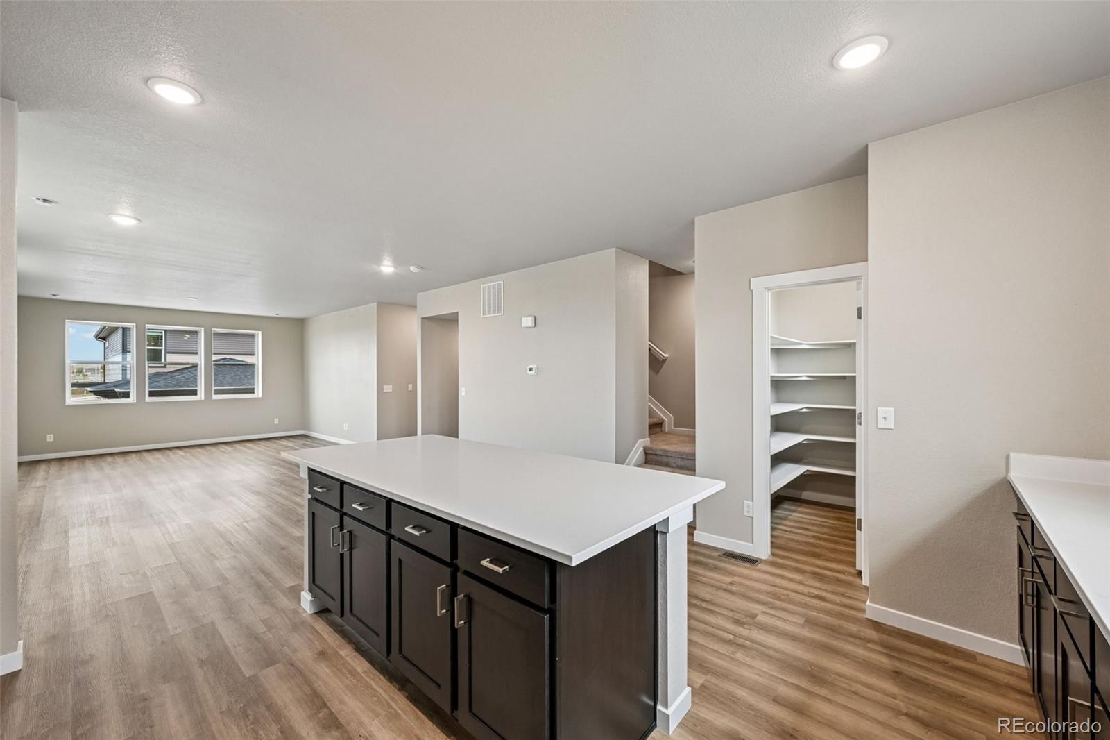 MLS Image #10 for 24111 e 54th place,aurora, Colorado