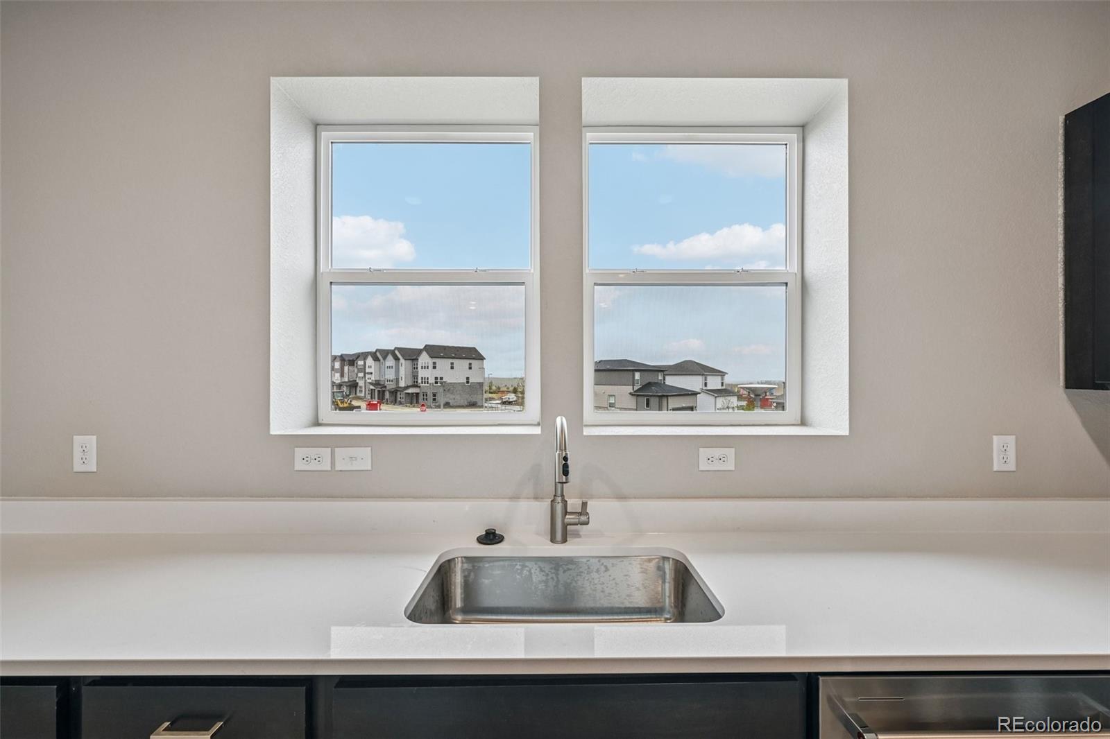 MLS Image #14 for 24111 e 54th place,aurora, Colorado
