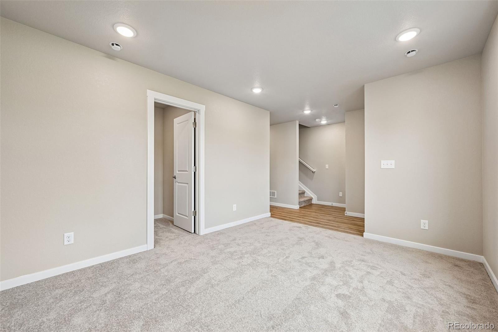MLS Image #18 for 24111 e 54th place,aurora, Colorado