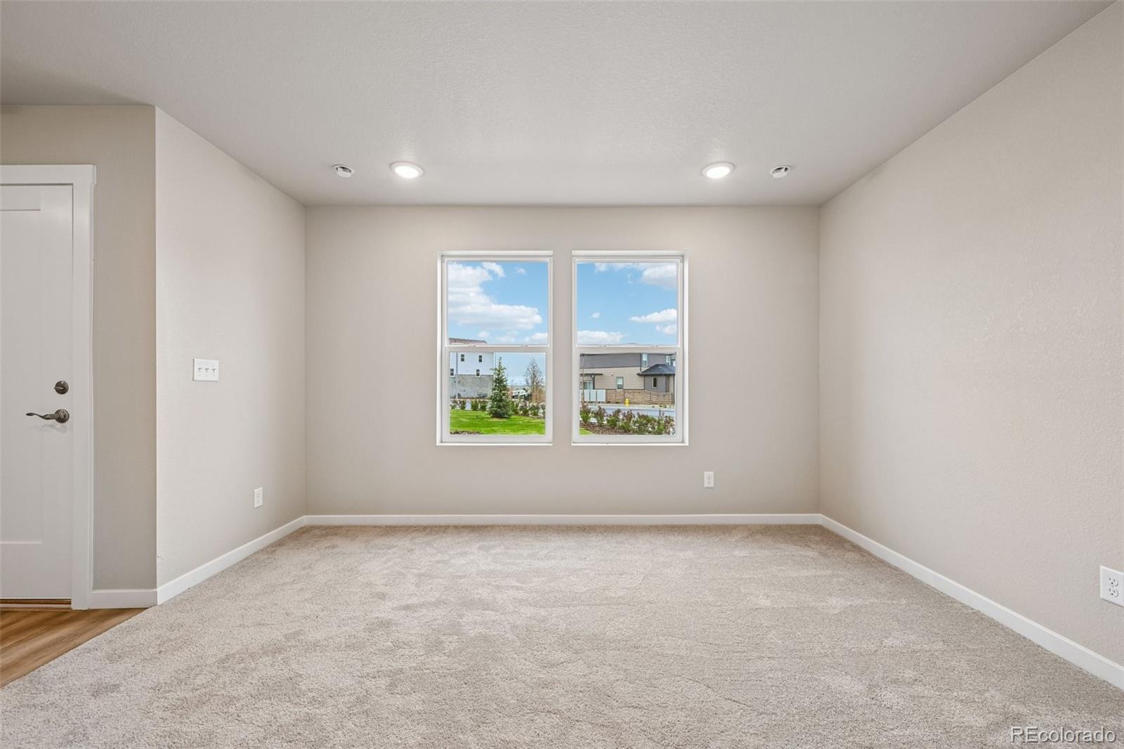 MLS Image #20 for 24111 e 54th place,aurora, Colorado