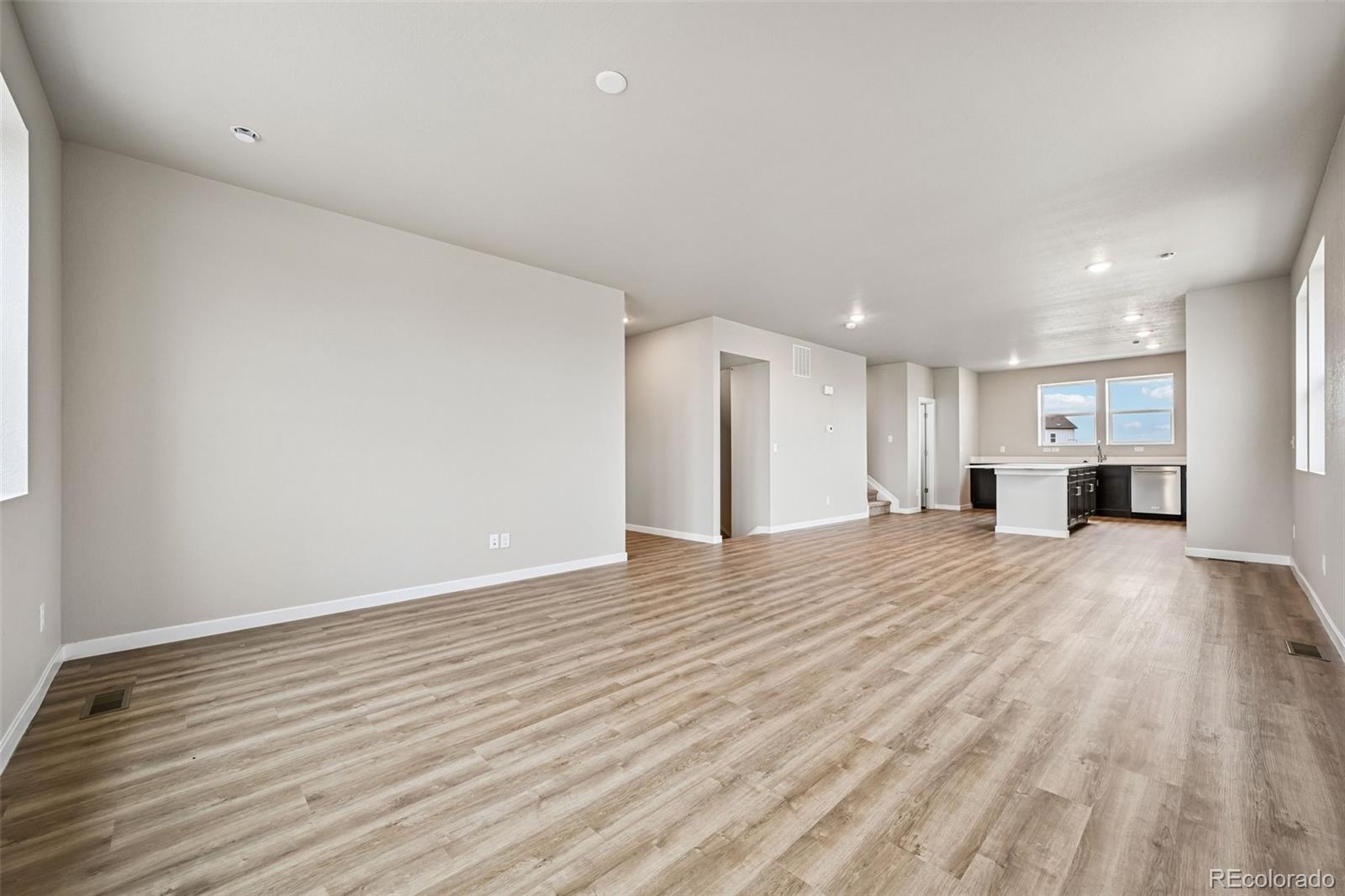 MLS Image #3 for 24111 e 54th place,aurora, Colorado