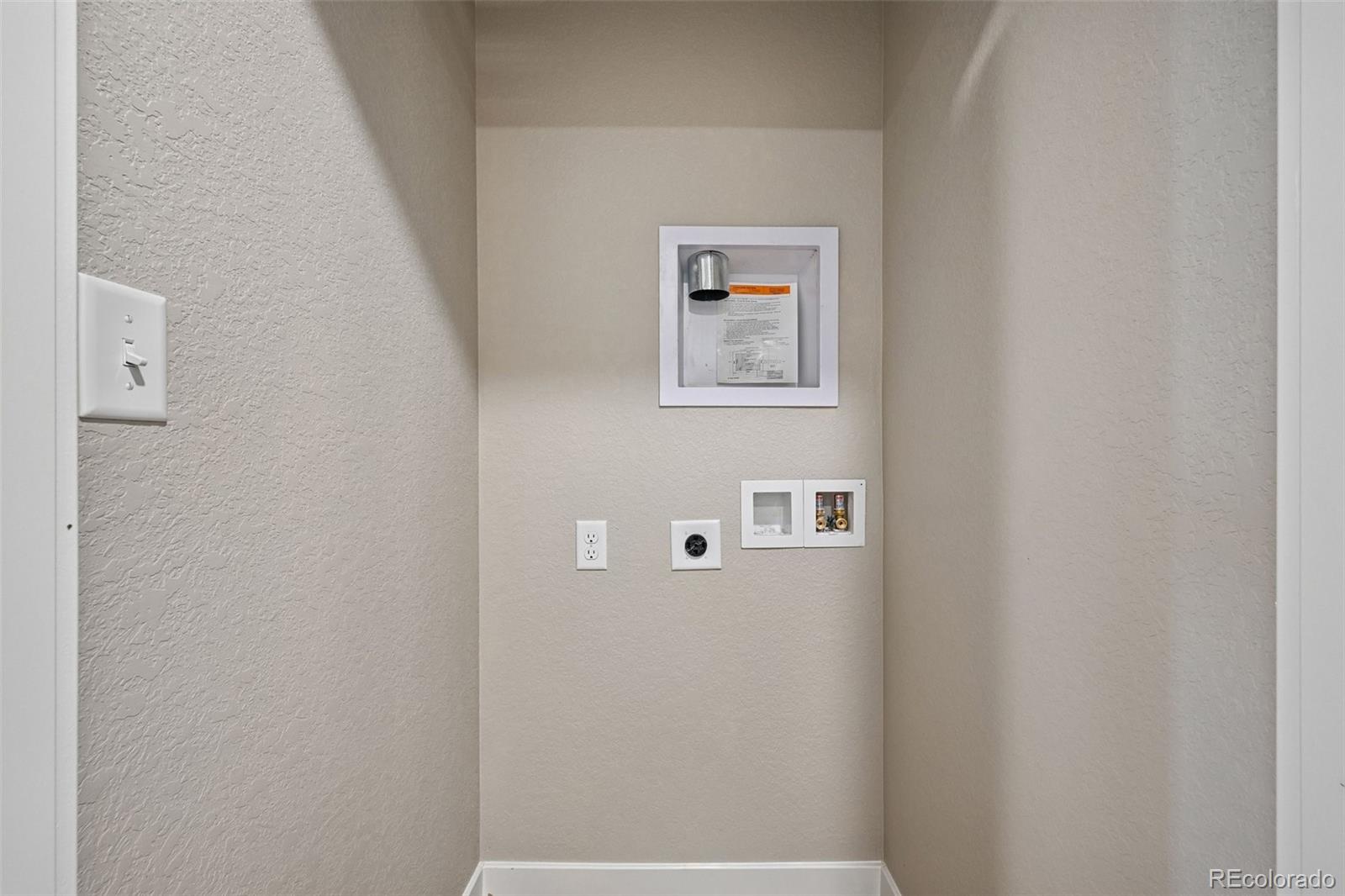 MLS Image #35 for 24111 e 54th place,aurora, Colorado