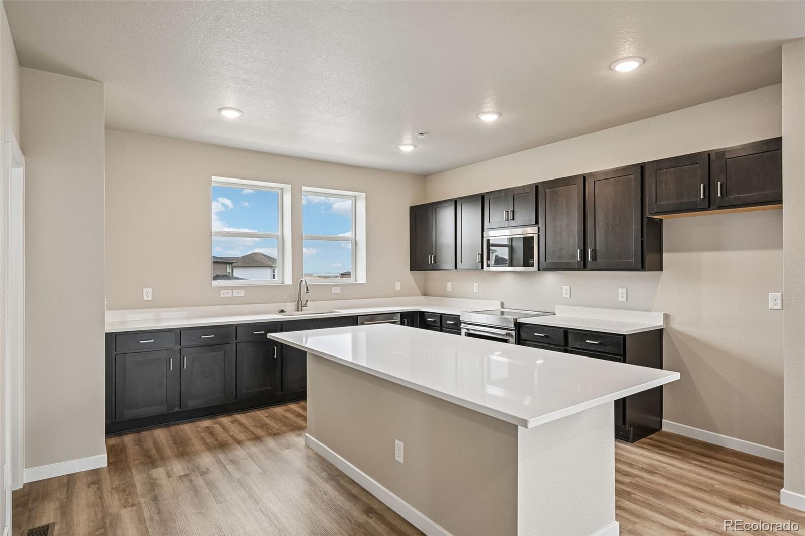 MLS Image #7 for 24111 e 54th place,aurora, Colorado