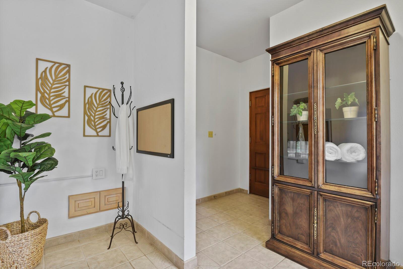 MLS Image #23 for 1730 n cascade avenue,colorado springs, Colorado