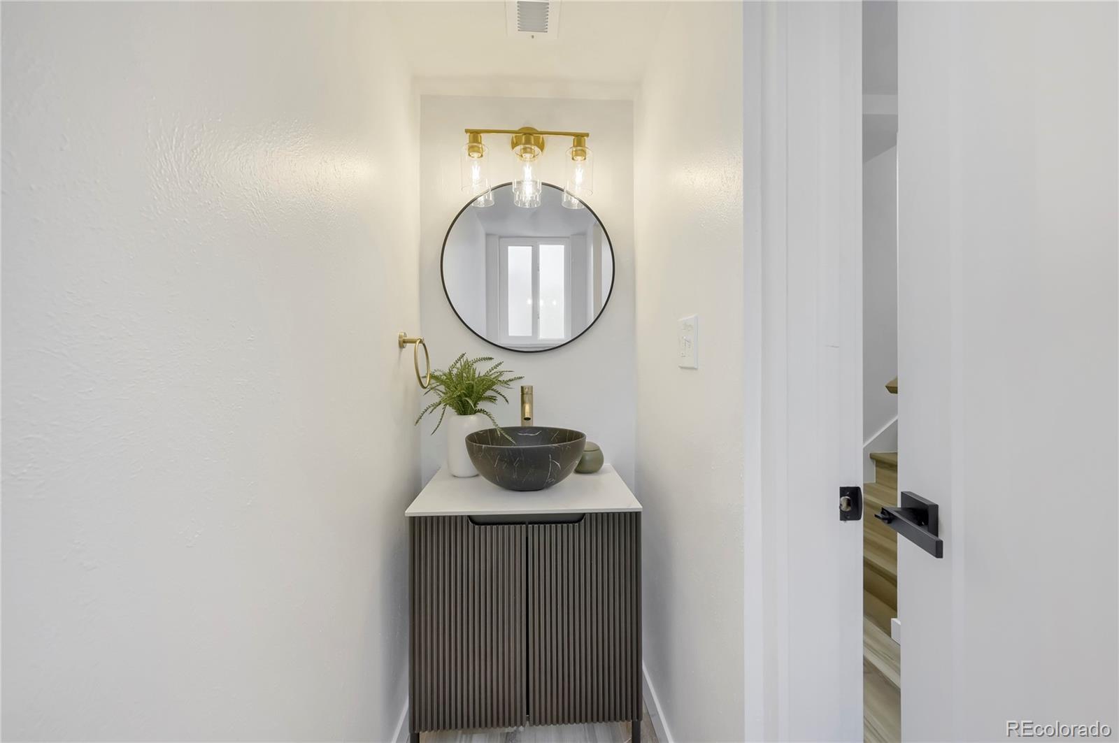 MLS Image #16 for 11622 w 71st avenue,arvada, Colorado