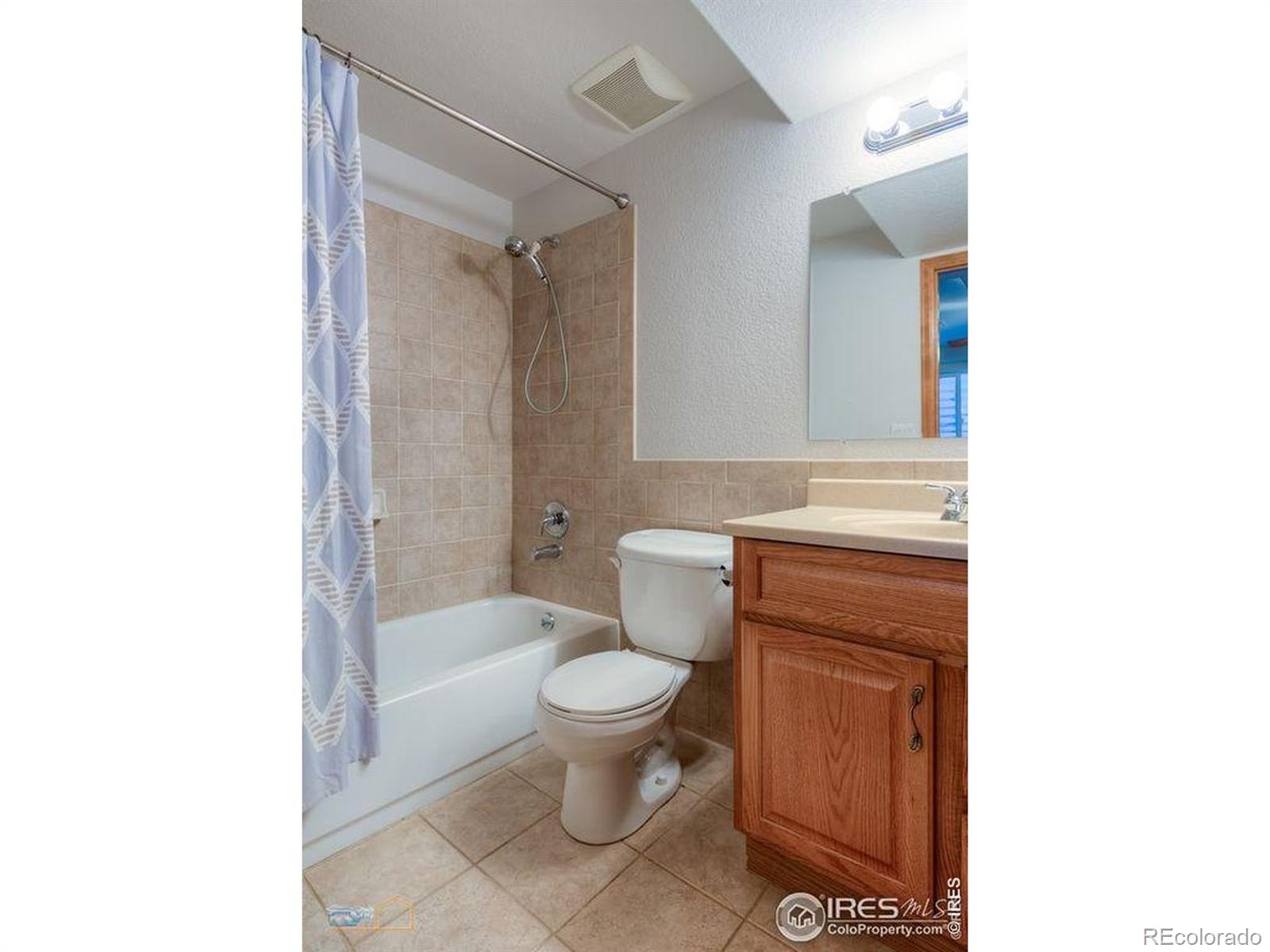 MLS Image #11 for 984  cleveland court,louisville, Colorado