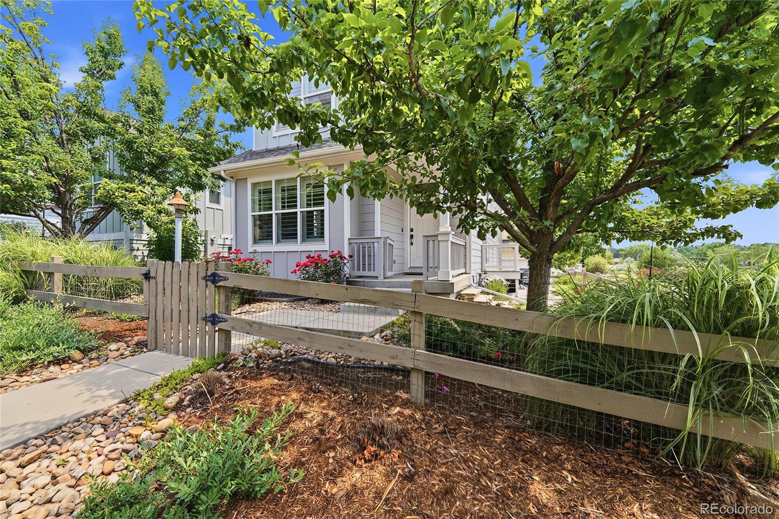 MLS Image #1 for 523  straight creek way,lafayette, Colorado