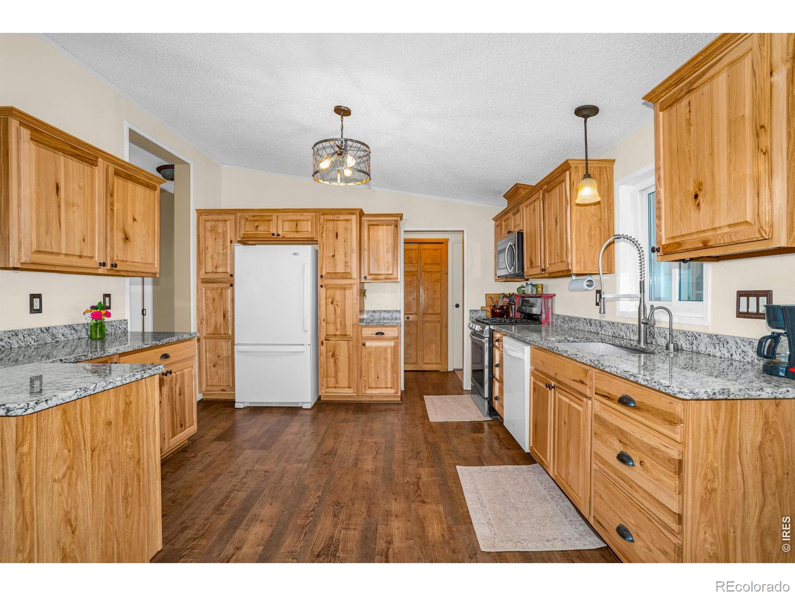 MLS Image #15 for 22630  county road 49 ,la salle, Colorado