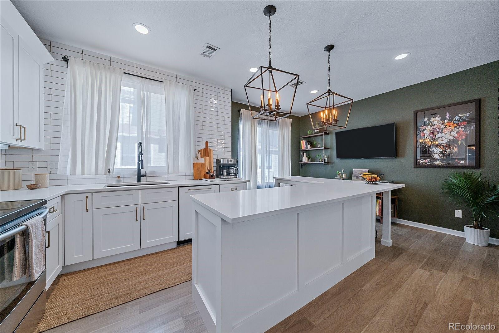 MLS Image #9 for 11250  florence street 12d,commerce city, Colorado