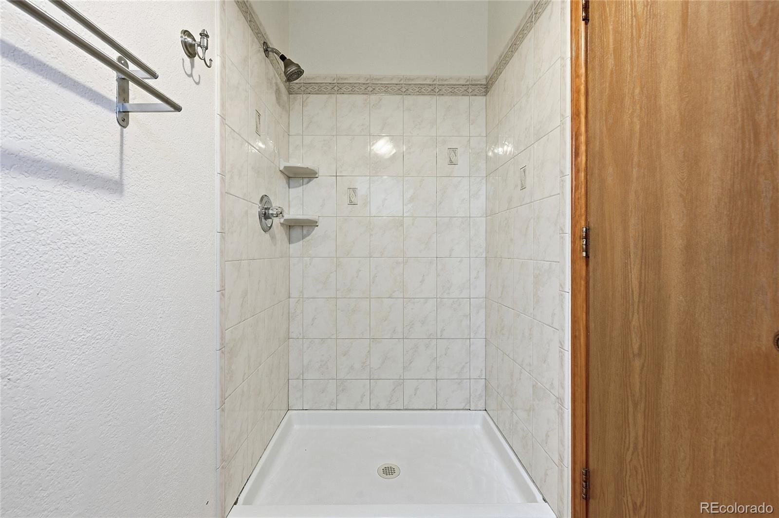 MLS Image #14 for 2849 e 102nd avenue,denver, Colorado