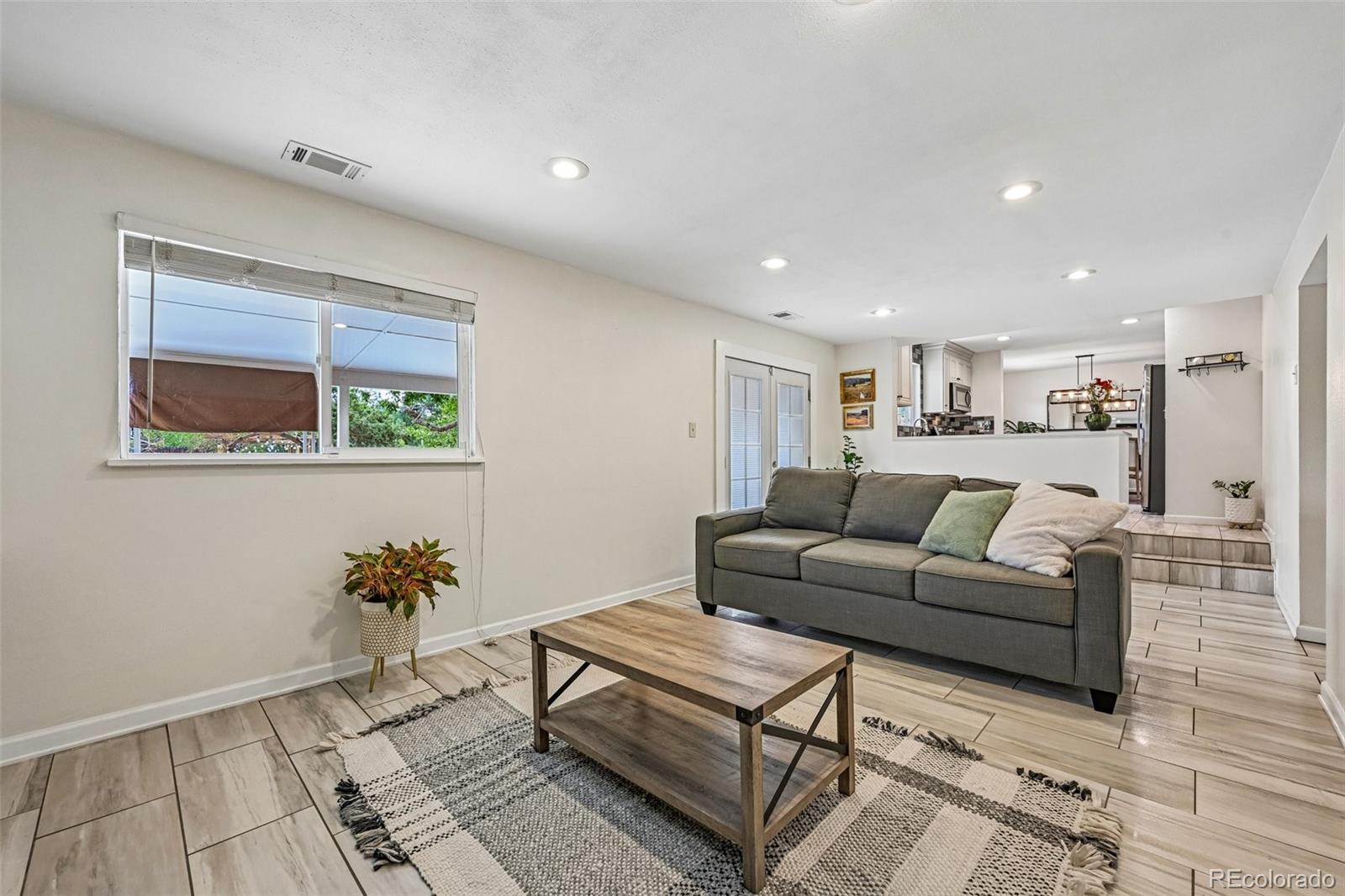 MLS Image #19 for 392  zion street,aurora, Colorado
