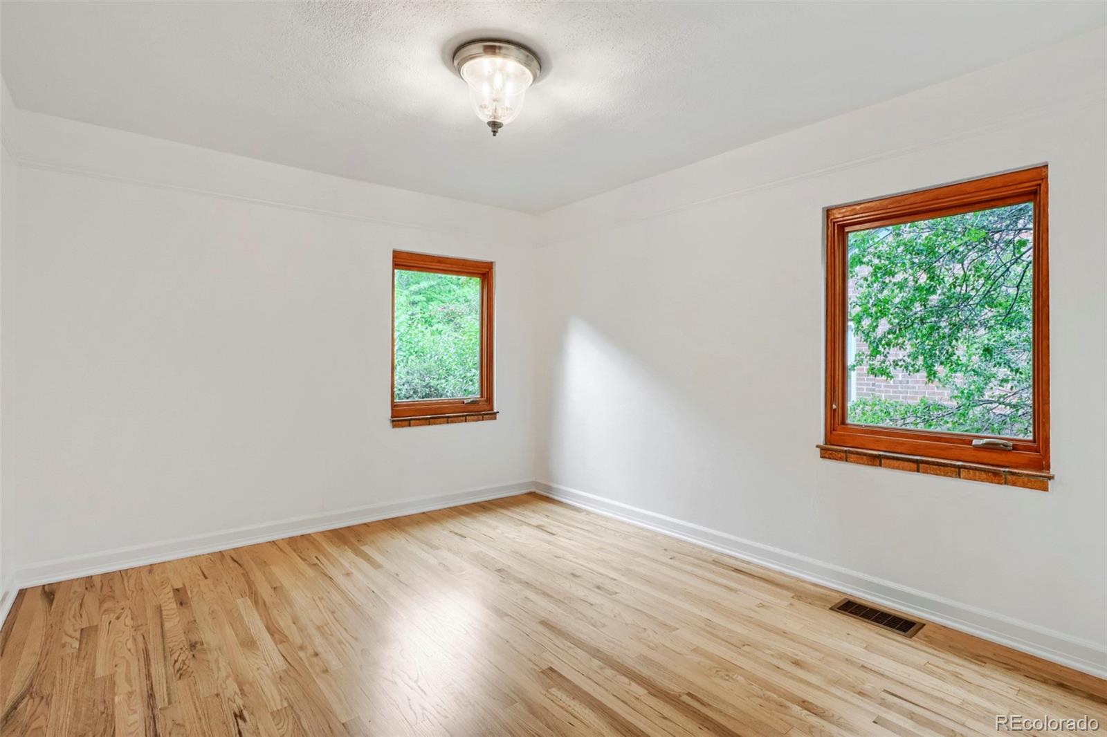 MLS Image #18 for 1200  hudson street,denver, Colorado