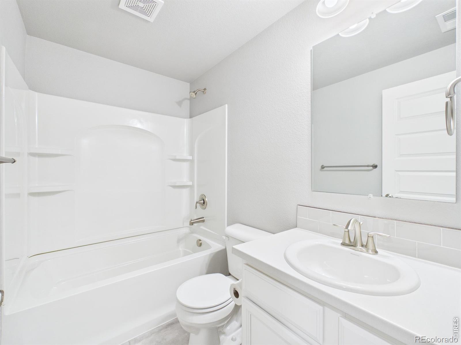 MLS Image #33 for 8205  river run drive,greeley, Colorado