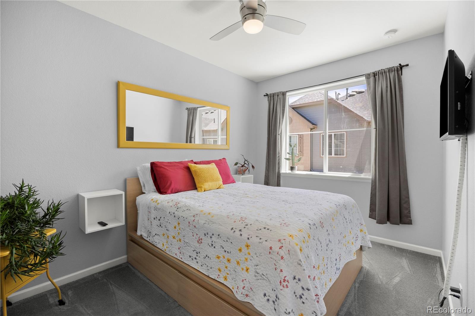 MLS Image #24 for 562 e dry creek place,littleton, Colorado