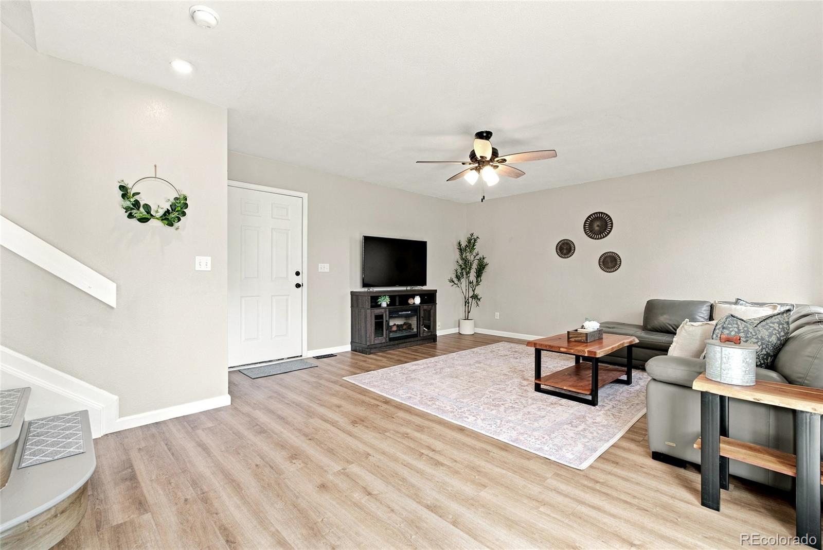 MLS Image #14 for 5191 s lisbon way,centennial, Colorado