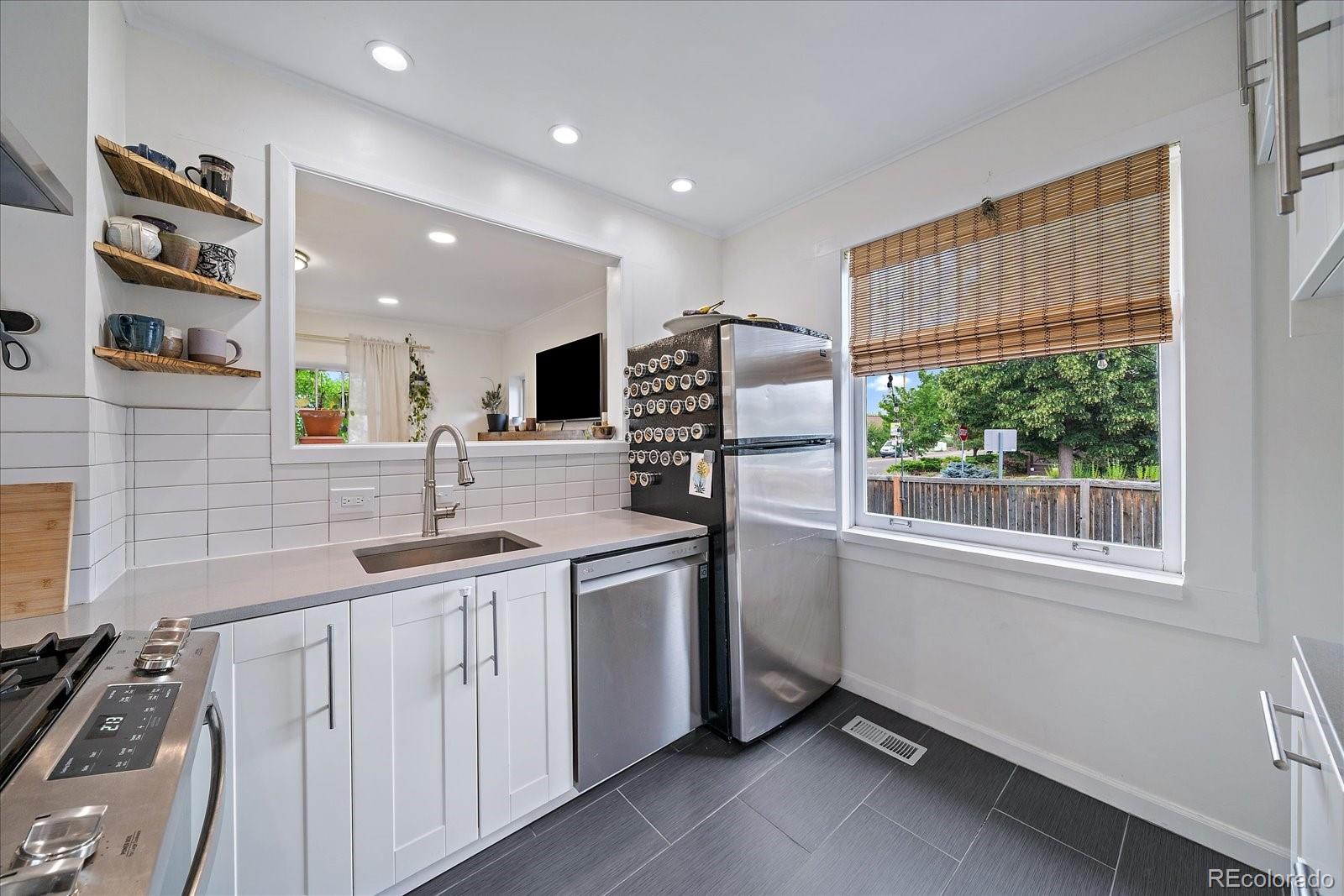 MLS Image #10 for 140 e louisiana avenue,denver, Colorado