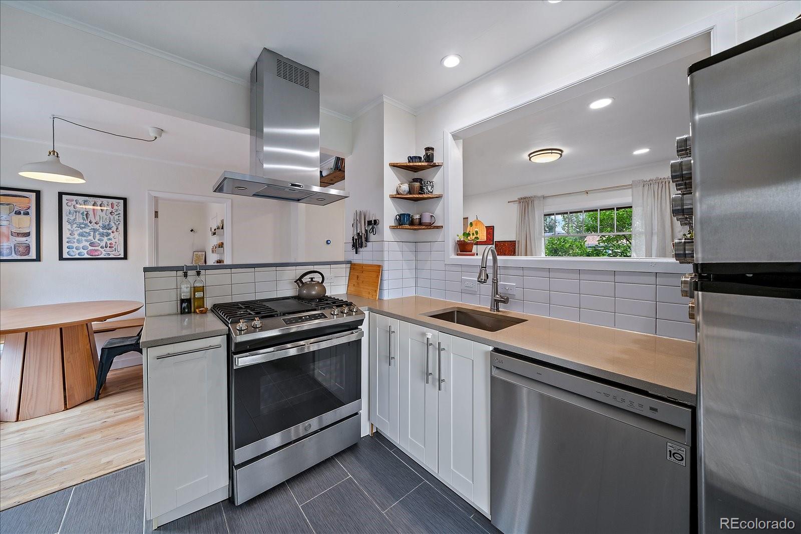 MLS Image #11 for 140 e louisiana avenue,denver, Colorado
