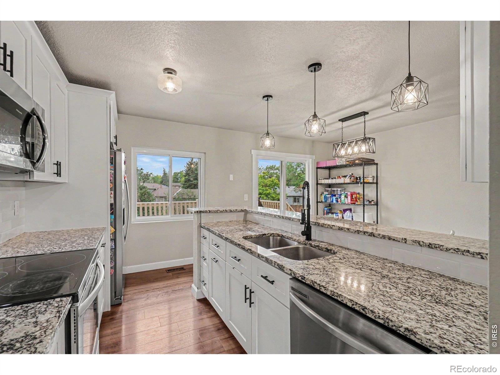 MLS Image #3 for 911  harrison drive,lafayette, Colorado