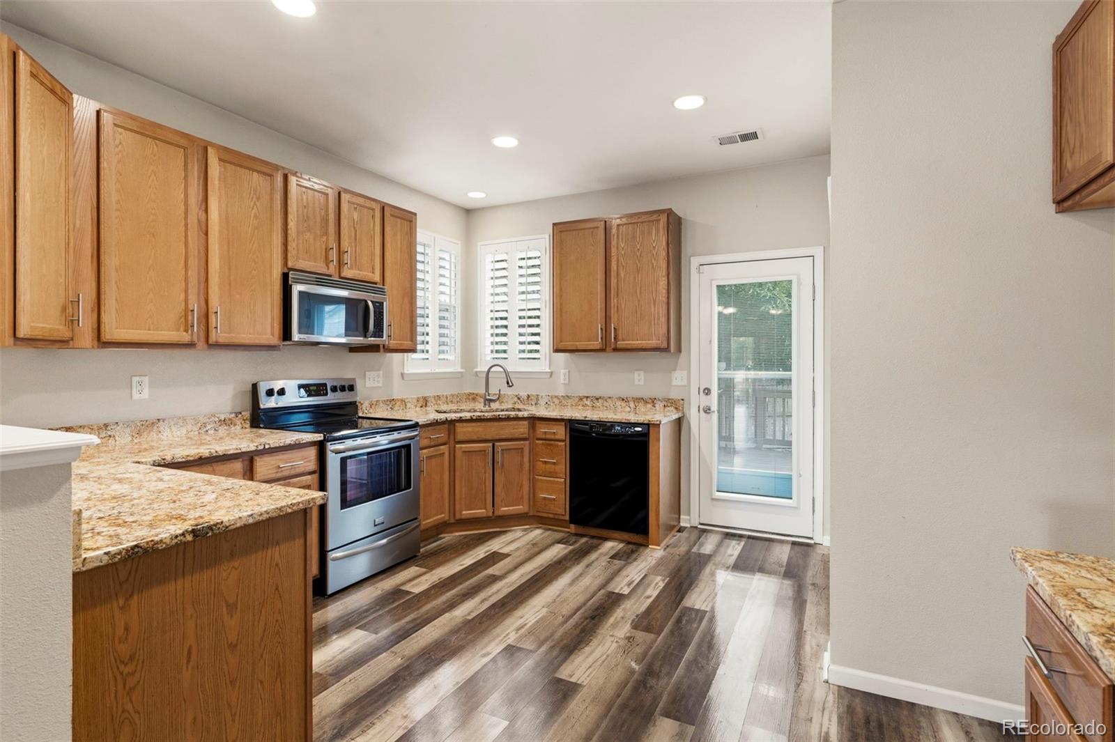 MLS Image #11 for 14317 e 101st avenue,commerce city, Colorado
