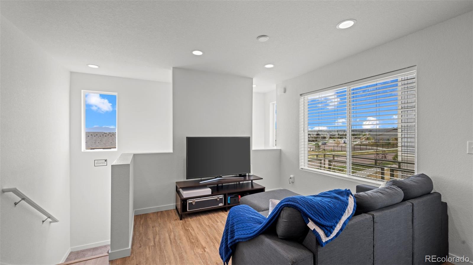 MLS Image #6 for 5756  thurless lane,colorado springs, Colorado