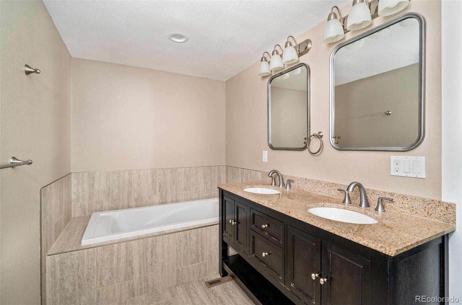 MLS Image #24 for 2434  park lane,littleton, Colorado