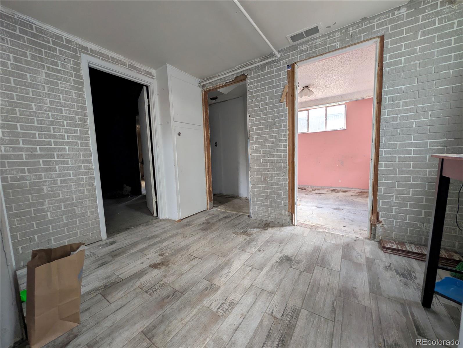 MLS Image #13 for 188 s dale court,denver, Colorado
