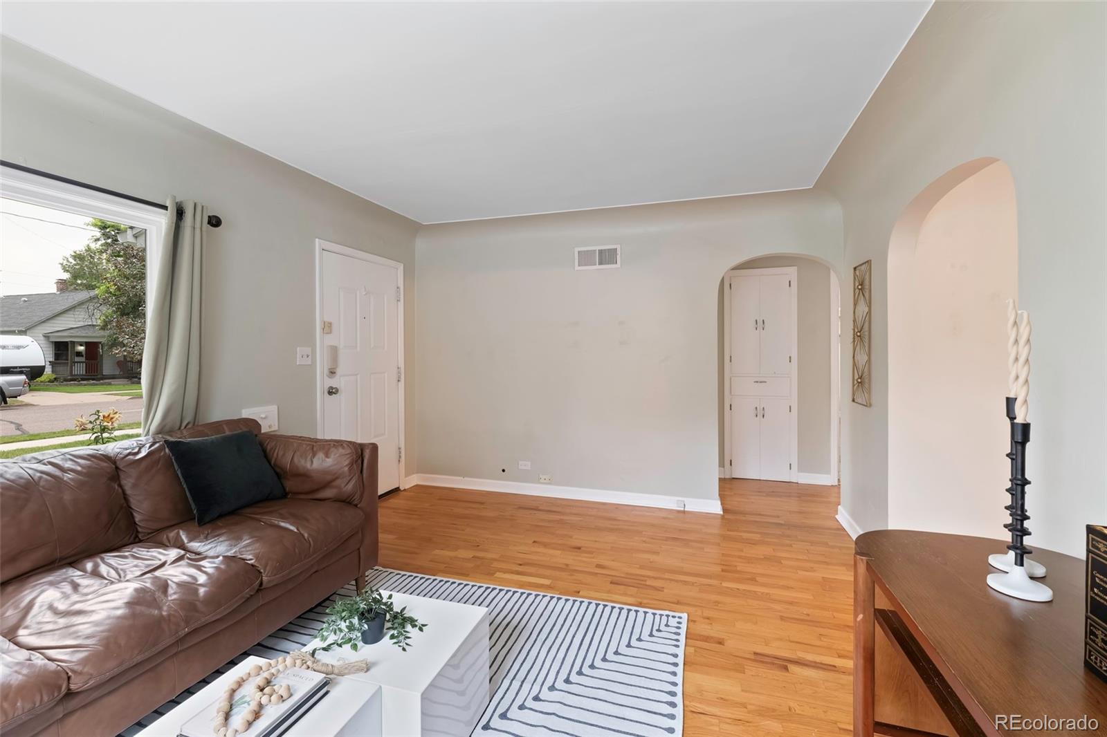 MLS Image #4 for 3766 s bannock street,englewood, Colorado