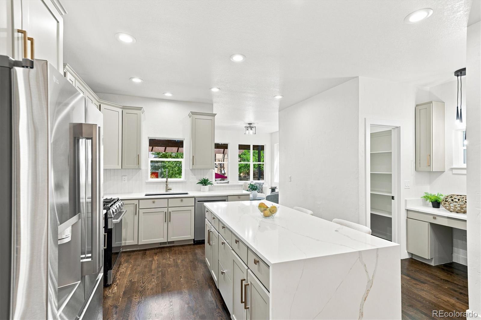 MLS Image #14 for 2918  wyandot street,denver, Colorado