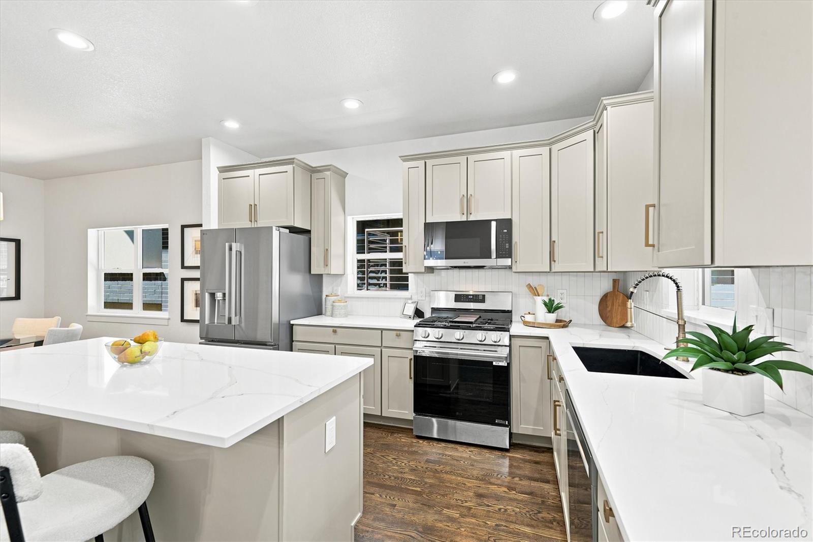 MLS Image #17 for 2918  wyandot street,denver, Colorado