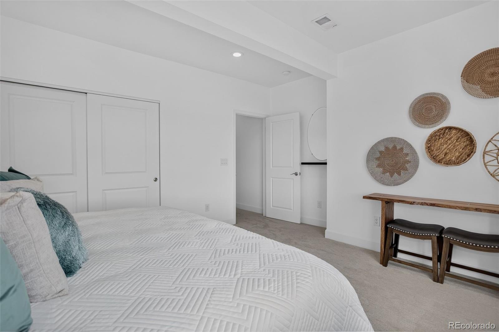 MLS Image #29 for 7100 s riverwood way,aurora, Colorado